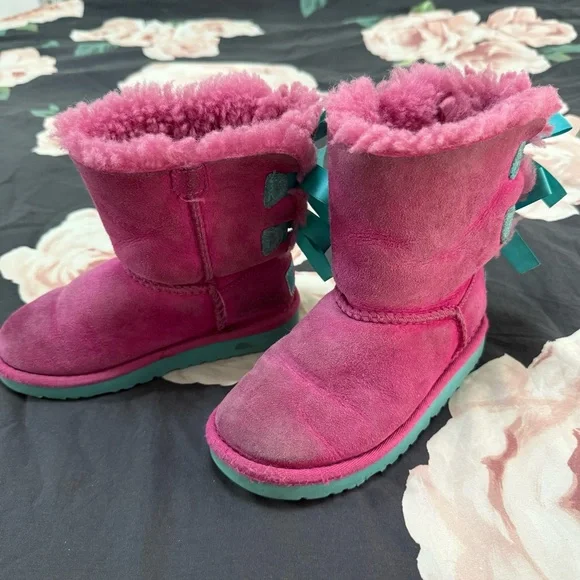 UGG Fuchsia Boots with Turquoise Bows - Picture 2 of 8